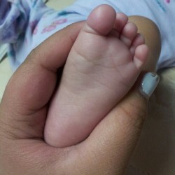 Baby toes (Taken with instagram)