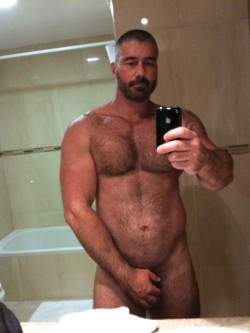 hairyhotman:  hairyhotman.tumblr.com 