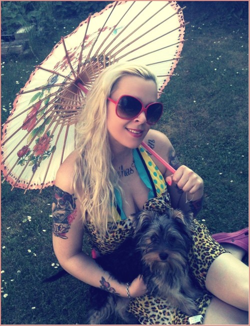 trisha-rockabilly:  Trisha Rockabilly & Chanel Yorkie 