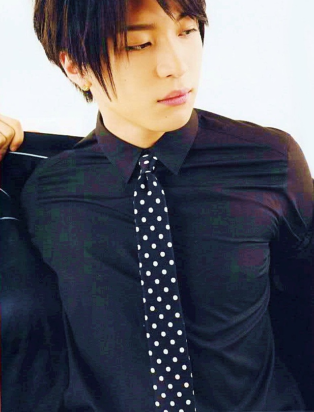 YUYA GET OUT OF HERE GOSH U FLAWLESS PERFECT BEING ASJDFHFJGK