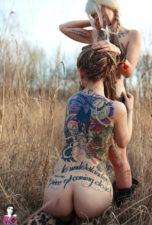fuckyeah-suicide-girls:  Damsel & Ackley Suicide Click here for more Suicide Girls 