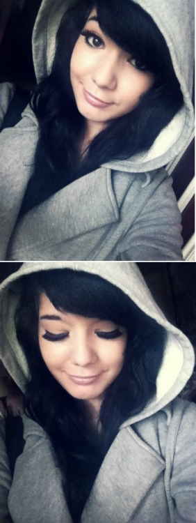 improbhard-youreprobwet:  nebraskahh:  Rain, rain go away.  That smile gets me every time! :) 