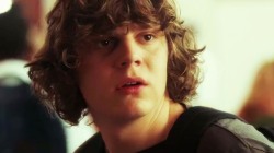 darkdhalia:  Evan Peters (Max Cooperman in Never Back Down) Chubby rocks!! 