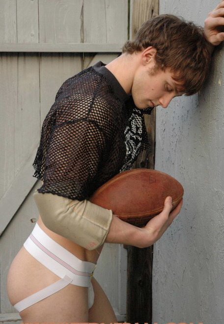 jockbrad:   Swimmers, wrestlers, football players / singlets, jockstraps, speedos and spandex! http://jockbrad.tumblr.com/  