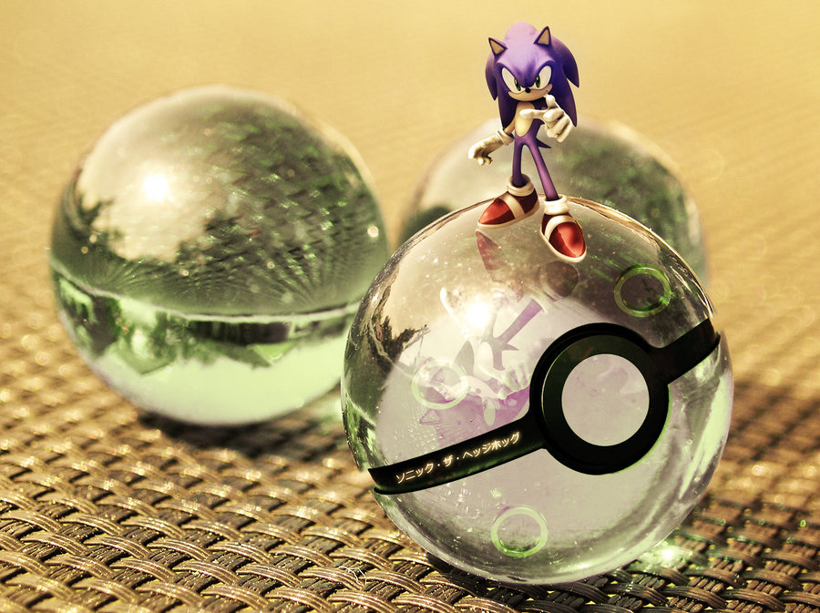insanelygaming:  Pokeball Designs (New) Created by Barry Wazzy Check out his other