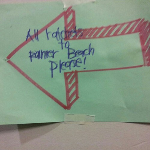 “All ratchets to Rainer Beach please!” Arrow towards the door. LOLOL