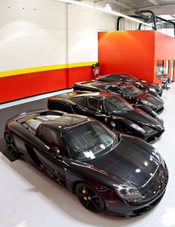 srbm:  All Black - All Supercars