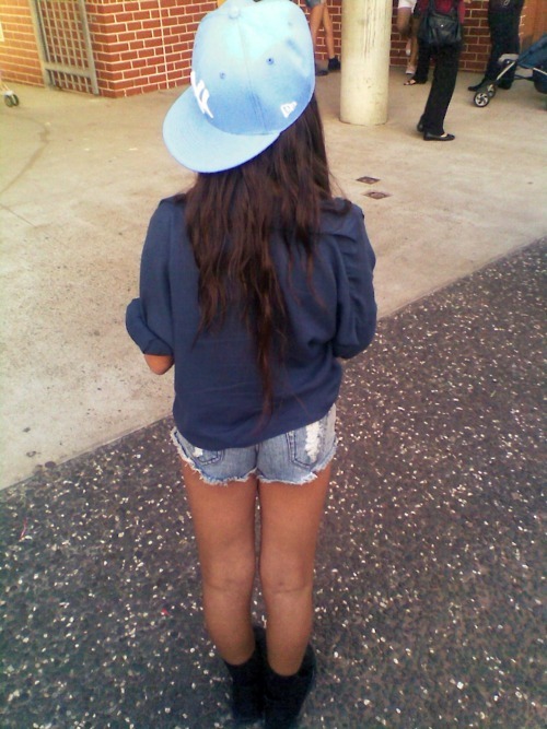 t-e-e-n-a-g-e-crime: CLICK THIS FOR AN ACTIVE HIPSTER BLOG!! Follow me because yolo.Once you follow 