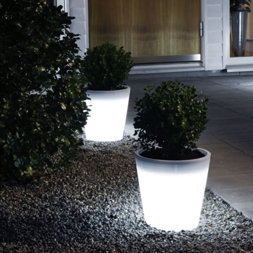 theabsolution:  LED Planter by Konstsmide 