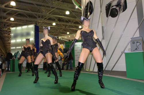 Dancers in leotard and sheer #pantyhose.