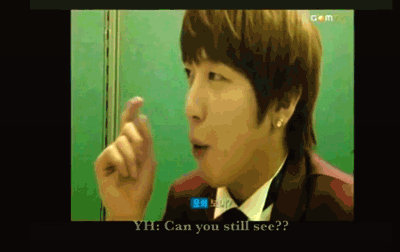 aishahzaidi-blog:  Yonghwa talking about Minhyuk’s eyesmile 