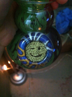 sadstatueofliberty:  Started doing this to some of my bowls, depending on how the day has gone. This one was a ‘don’t worry, work will be awesome. Just hit this.’ 