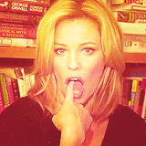 stay-together-always:fuckyeahebanks:Elizabeth Banks being perfect.She is like an older version of Je