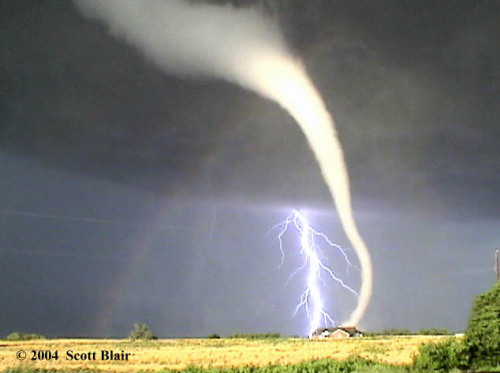 calysto1395:  vrlmvrlm:  queenofzan:  propaedeuticist:  Meteorological Triptych - the only 2 photos (to date) of a tornado, rainbow and lightning bolt together.  weather you are drunk  This is so totally awesome :D  thor what are you doing  