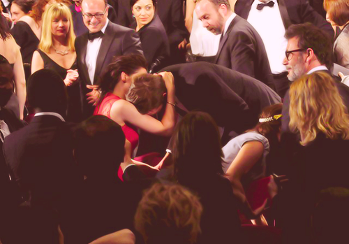 mrpattinson-blog:  Rob and Kristen inside the theater at the Cosmopolis premiere 
