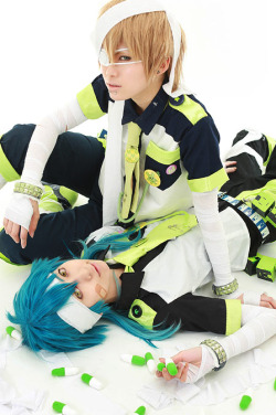 sendouakira:  Moka as Noiz and Mugi as Aoba 