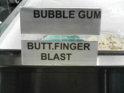 foreverchasingyourghost:  Baskin-Robbins employee, you had one job. And you fucking nailed it. 