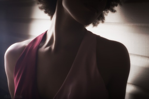 Afrodisiac Art…….the naked truth……  A woman’s shoulders are the fr