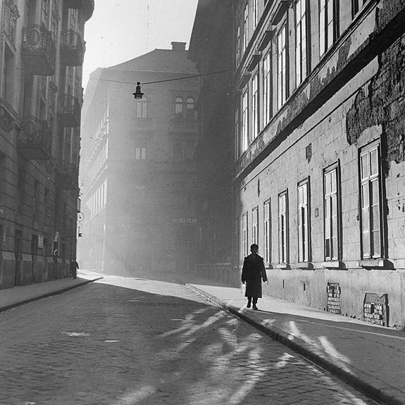luzfosca:  Kozák Lajos Magyar Testnevelési és Sportmúzeum, 1940 Thanks to wonderfulambiguity