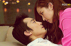 fuckyeah-kdramas:  “Mi Na, you’re heavy!” 
