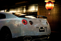 fuckyeahthebetterlife:   Matte Galaxy GT-R  Just to end the night properly. 