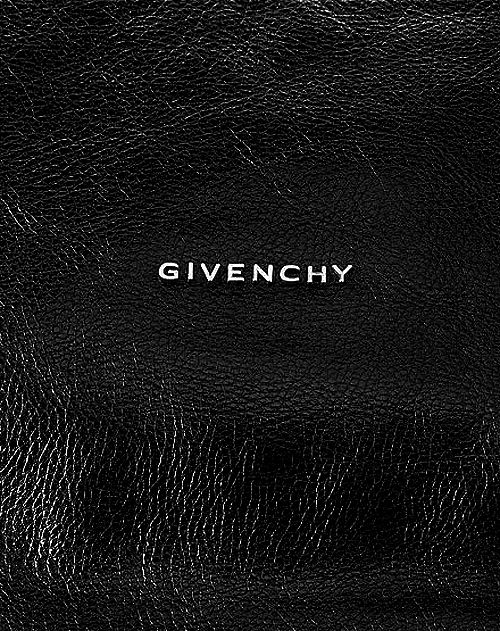 overdeauxis:  Follow Overdeauxis, The Streetfashion Bible! 