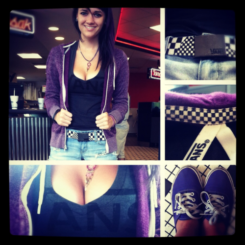 kimthezebra:  Reppin all Vans today;)