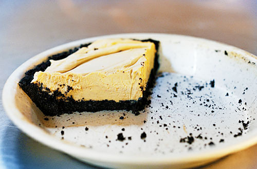 Porn photo hungrryblog:  Chocolate Peanut Butter Pie