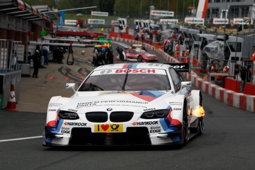 photobloggr:  BMW M3 DTM Μια από τις αγωνιστικές εκδοχές του συγκεκριμένου μοντέλου