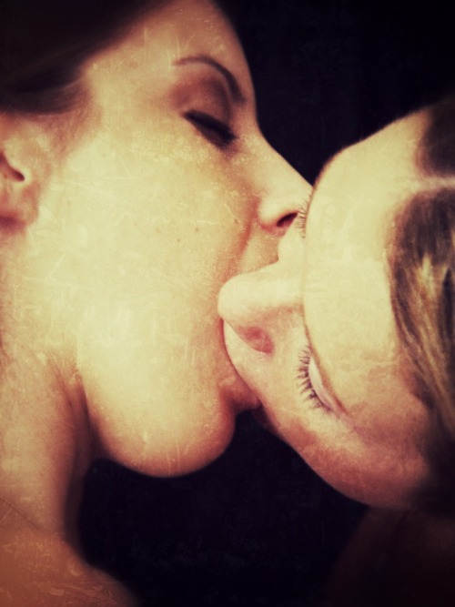 lesbiantopia: xx