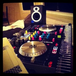 Sunday night session. #DJ #NS6 #DJTechTools