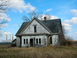 previouslylovedplaces: Poor Old House by