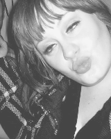 nobodys-perfect-only-adele:  Adele funny faces :3!