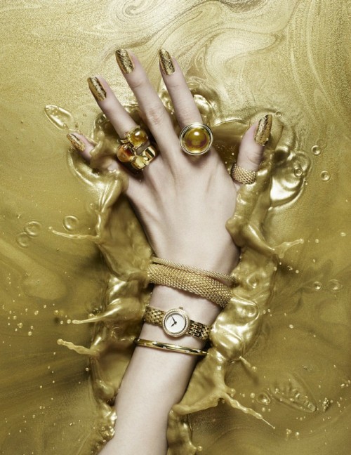 Harper&rsquo;s Bazaar Japan Manicurist: Hiro Photographer: Kanji Ishii