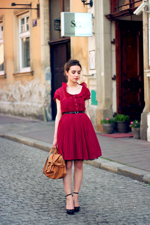 theclotheshorse: Weronika of RASPBERRY AND RED