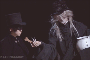Some funny musical gifs x3