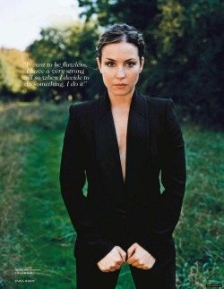 bohemea:  Noomi Rapace - Vogue UK, January