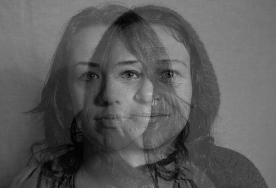 mazohist:  Pretty trippy comparison of my mum and myself, done by my little sister