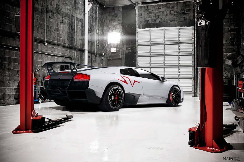 automotivated:  SuperVeloce LP670-4 (by Nike_747) 