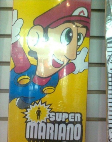 finofilipino:  Super mariano Con la ayuda de su fiel amigo Luigi de Guindos lucharán por llenar los bolsillos a sus amiguitos. Your salida de la crisis is in another castle!