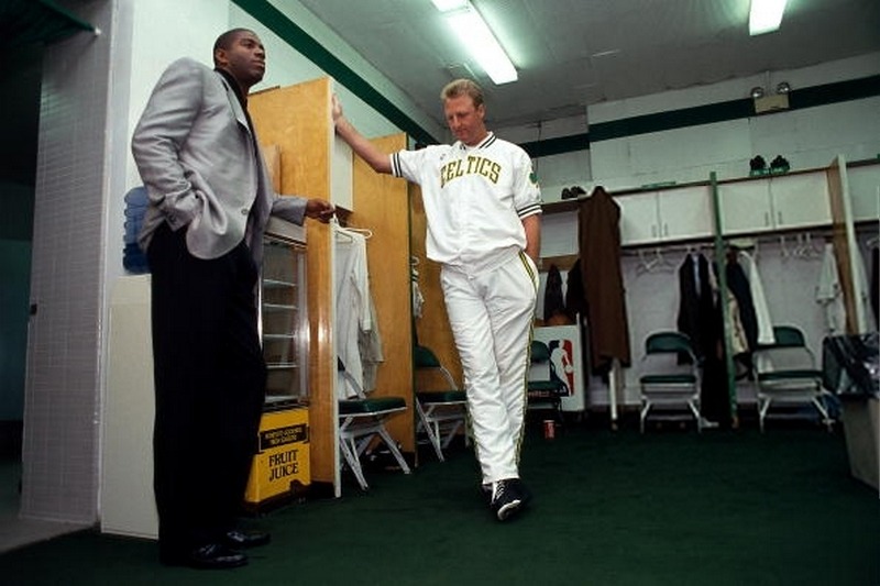 BACK IN THE DAY |5/29/80| Larry Bird beats out Magic Johnson for NBA Rookie of the