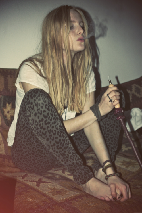 pure-ly:  soft grungeee queued.