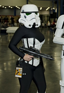 starwarsgonewild:  Stormtrooper Babe By Bitspitter