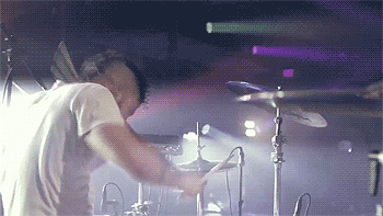 ohyeahtwentyonepilots:twenty | one | pilots: Car Radio (Live) 