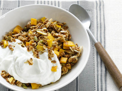 healthybunnyrecipes:  Mango-Agave Granola With Greek Yogurt &frac14; cup almond or coconut oil &