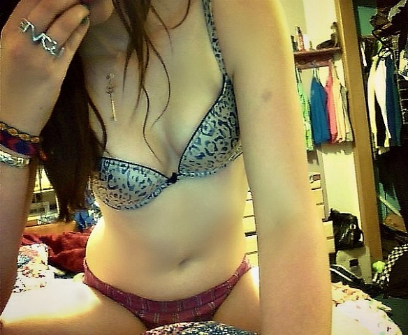 lifegoeson-brah:  Happy Tuesday(: 