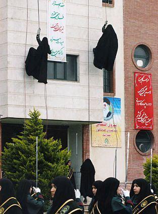 aamorfo:  sairobee:  wahnwitzig:  What’s that, article? http://digitalcommons.wcl.american.edu/cgi/viewcontent.cgi?article=1234&context=jgspl You say Iranian women are forced into submission by oppressive Muslim rule? You hold an Orientalist view