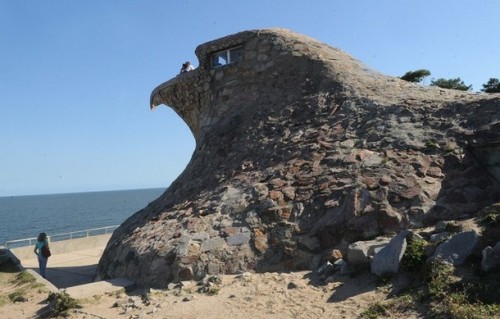 crazypictures: El Aguila Atlántida, Uruguay