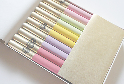 c-outure:  i don’t smoke but these look awesome haha 