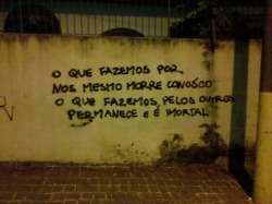 olheosmuros:  Muro altruista no Butantã - São Paulo (obrigado Paulo Nogueira!) 